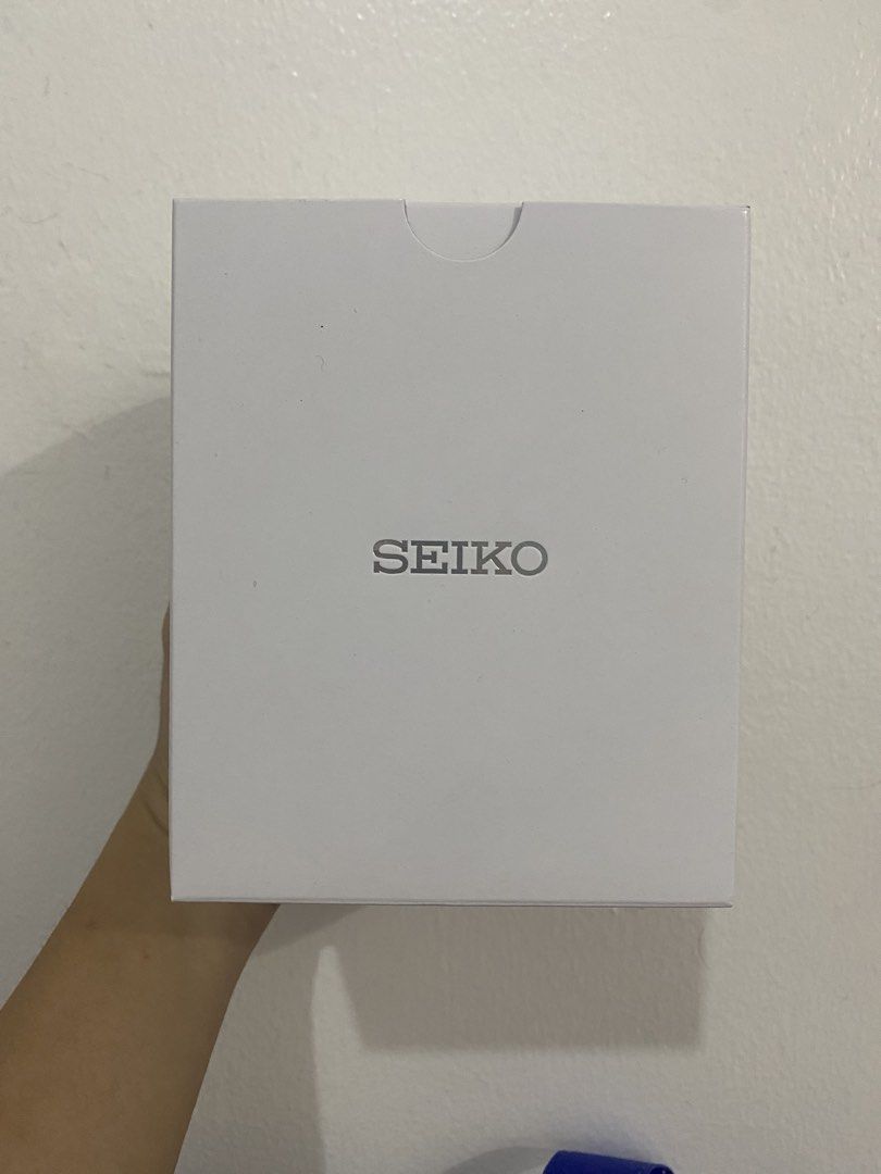 Seiko 5 Automatic 21 Jewels Black Dial (Category: Women's Watches) located in Quezon City. Submitted by pessimisticoptimistbella (Listing ID 1459839805, Image 2). Description: Never been used ❗️ Model: Seiko SNKL23KI Inclusions: Original box and 2-year warranty card Rfs: Not my preferred color (I’m warm tone).