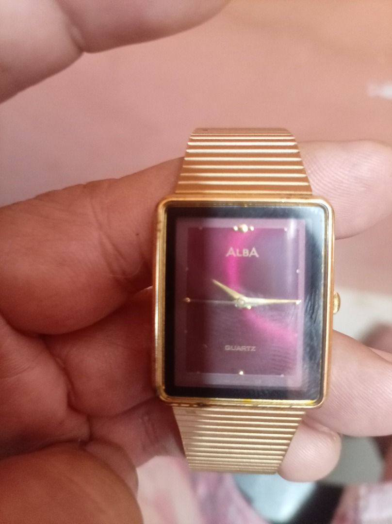 Seiko vintage watch 1988 (Category: Other Accessories) located in Caloocan City. Submitted by truestar.5d58c8 (Listing ID 1459714931, Image 1). Description: Seiko/alba vintage watch 1988 .