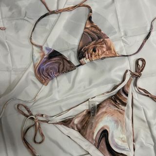 (Category: ) located in . Submitted by niftees.eco (Listing ID 1459749012, Image 1). Description: .