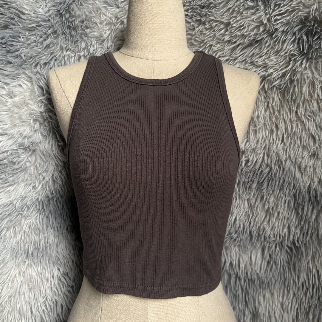 SHEIN Ribbed Racerback Crop Tank Top (Category: Sleeveless) located in Manila. Submitted by trish.b (Listing ID 1459708437, Image 1). Description: SHEIN RACERBACK TANK TOP Size: Medium-Large Available in Olive Green & Gray.