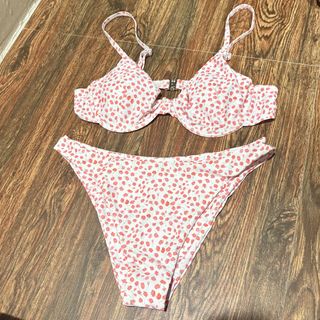 (Category: ) located in . Submitted by yvonnedb (Listing ID 1459874692, Image 1). Description: .