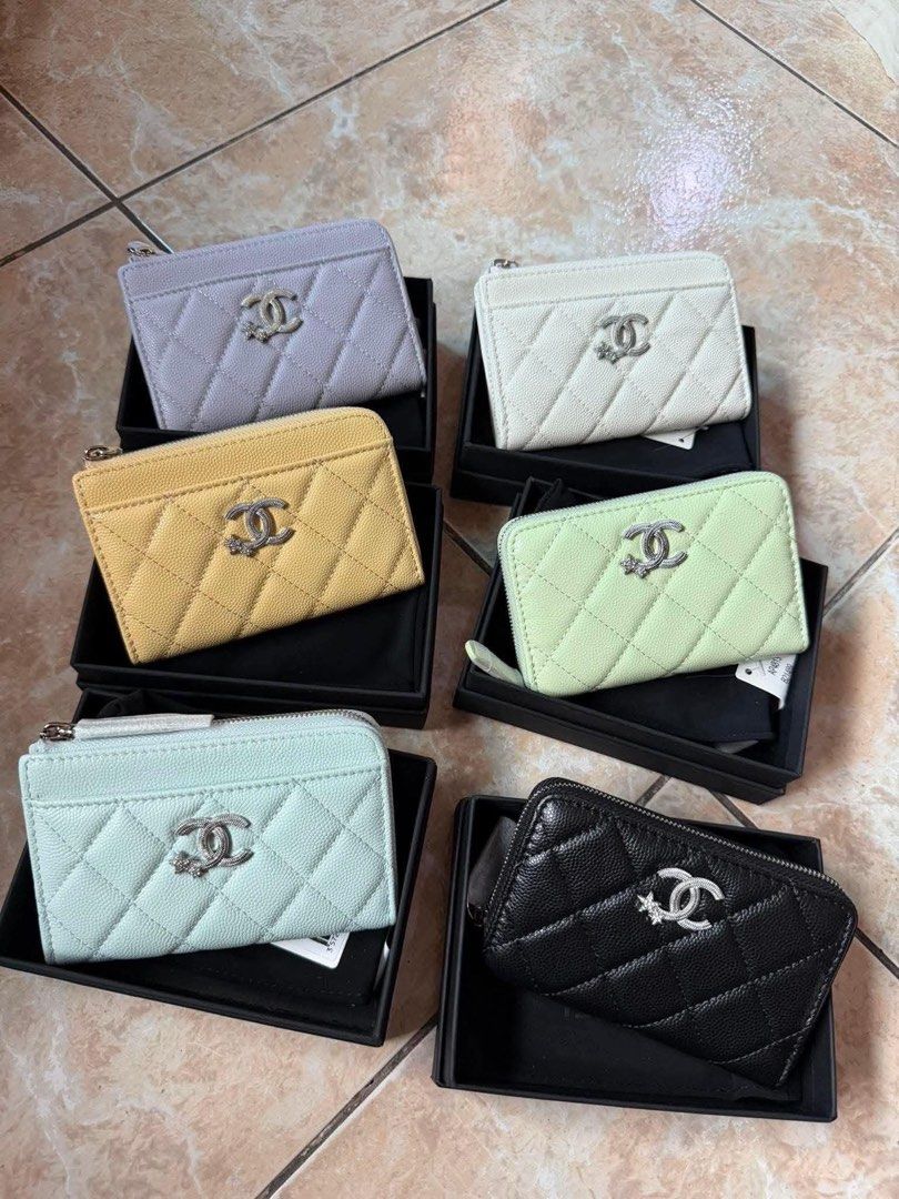 Short wallet (Category: Luxury Bags & Wallets) located in Paranaque City. Submitted by kgmgiftedph20 (Listing ID 1459759915, Image 2). Description: Color posted already.
