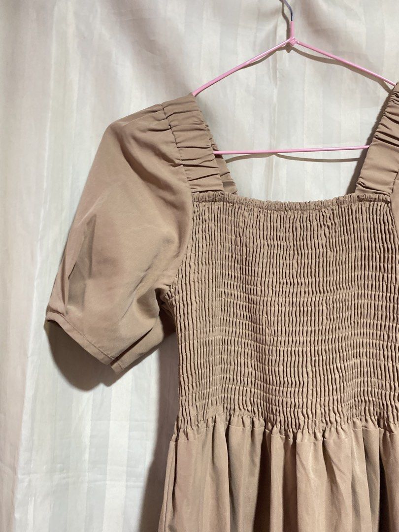 Smocked Preloved Dress (Category: Dresses) located in Manila. Submitted by snowymallows (Listing ID 1459742502, Image 3). Description: .