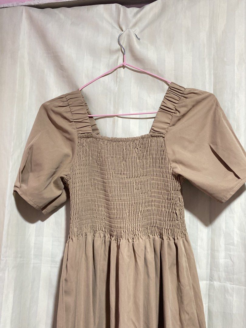 Smocked Preloved Dress (Category: Dresses) located in Manila. Submitted by snowymallows (Listing ID 1459742502, Image 2). Description: .