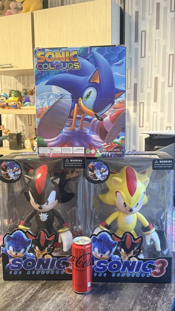 Sonic the Hedgehog Poseable Figure (Category: Figurines & Statues) located in Mandaluyong City. Submitted by anglvlsn (Listing ID 1459702378, Image 2). Description: ✨ Poseable / Articulated ✨ Great for display and collectors ✨ Sonic Colours design ✨ Comes with sealed box - nego for sure buyer take all 📍 Makati .