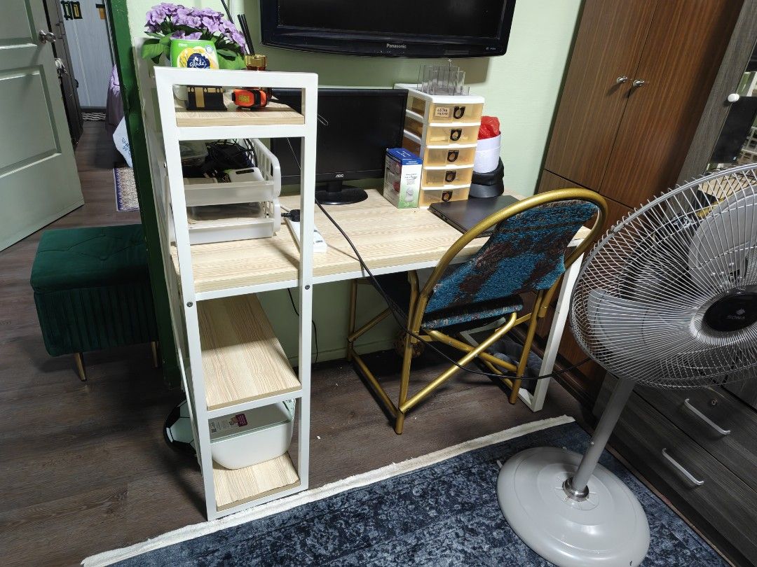 Study Table (Category: Tables & Sets) located in Singapore. Submitted by Mohammad_Noh (Listing ID 1459787616, Image 1). Description: study table 120x54x75cm.