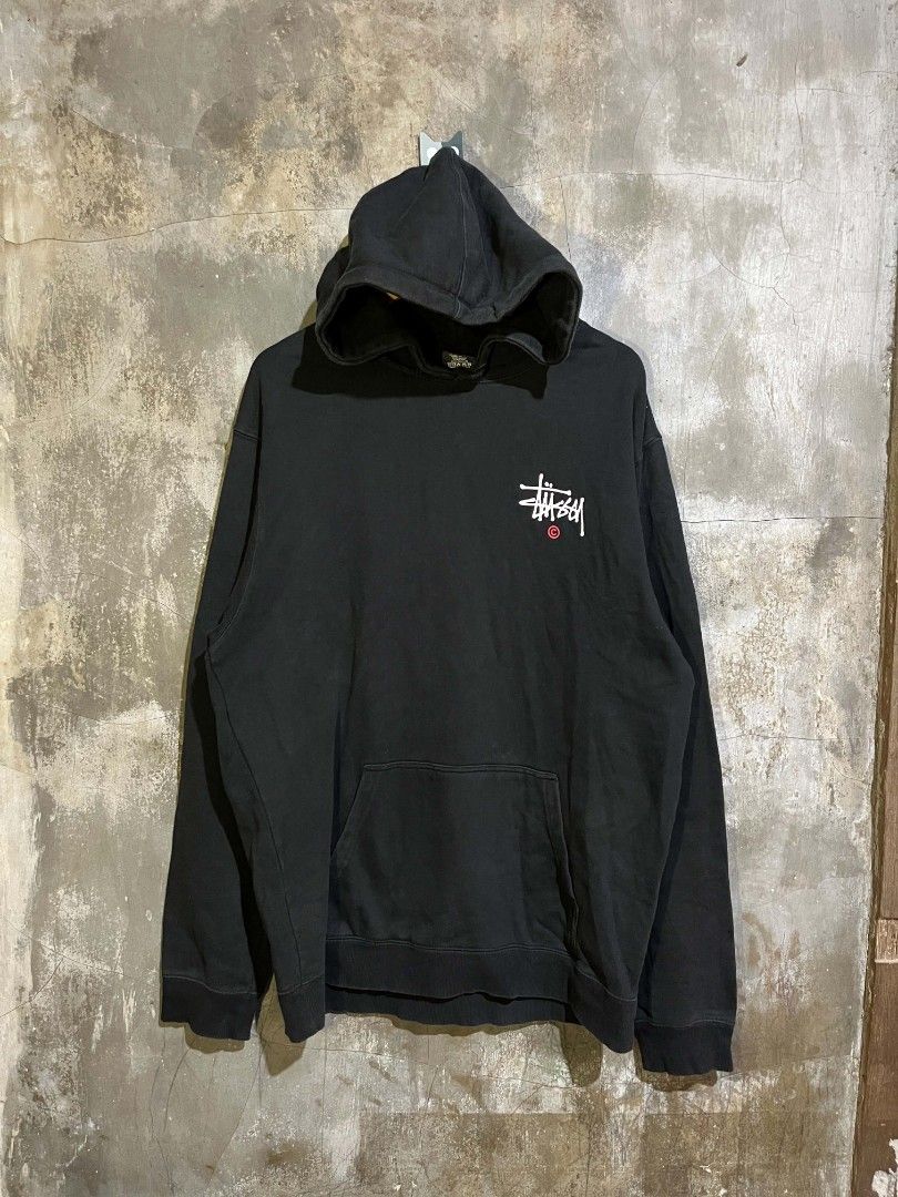 Stussy Hoodie (Category: Hoodies) located in Andop. Submitted by tonthrift_st (Listing ID 1459709130, Image 1). Description: Stussy Hoodie Excellent condition Size XL on tag Dimes W24 L30.5 No issue / flaws 🏷📩 📍Kapalong, Davao del Norte.