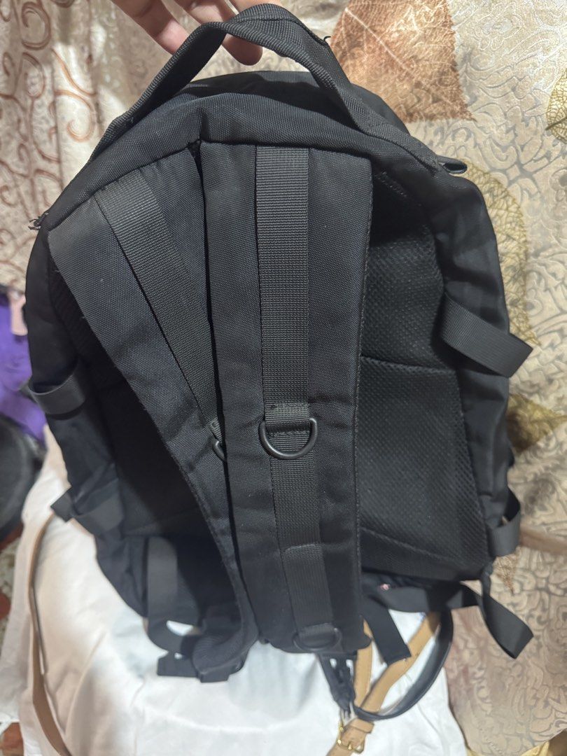 STUSSY Made in Mexico (Category: Luxury Bags & Wallets) located in Manila. Submitted by wildbear.e10374 (Listing ID 1459748166, Image 3). Description: Stussy this Made in Mexico 100% cotton washable Black color With Stussy logo in front Famous brand. Original from Mexico Made with authentic level Mexico .