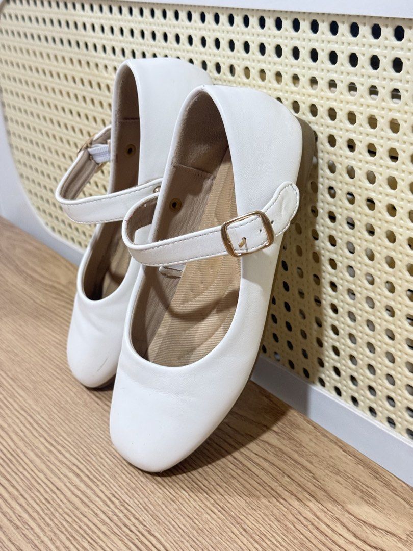 Sugar Kids Shoes SIZE 29 (Category: Babies & Kids Fashion) located in Cebu City. Submitted by ayaahoo (Listing ID 1459825095, Image 2). Description: size 29.