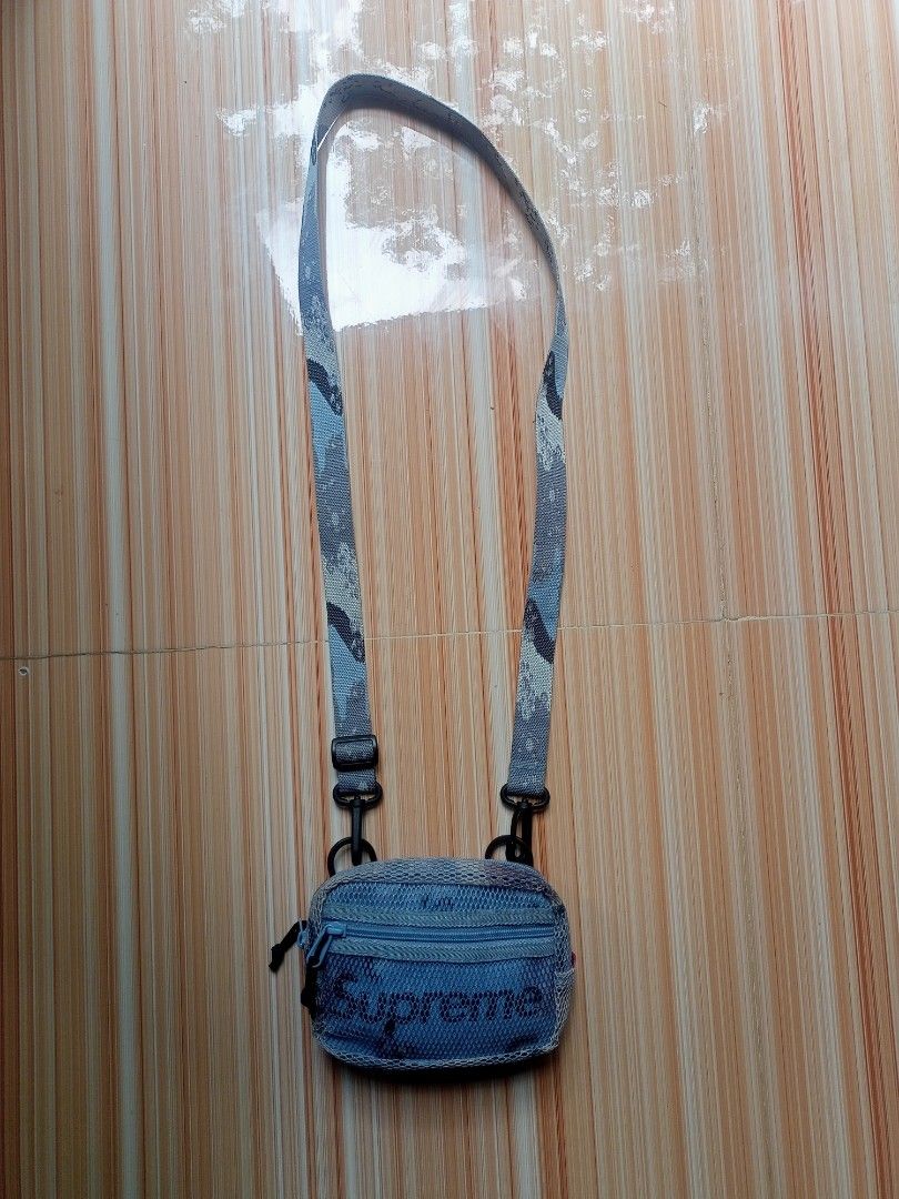 Supreme ss20 chocolate chip mesh bag! (Category: Sling Bags) located in Pagsanjan. Submitted by jj.stucci (Listing ID 1459719927, Image 1). Description: Wts!!! Supreme chocolate chip camo ss20 mesh bag! Authentic Excellent condition No issue 3500 shipped only Dm me for those who interested!.