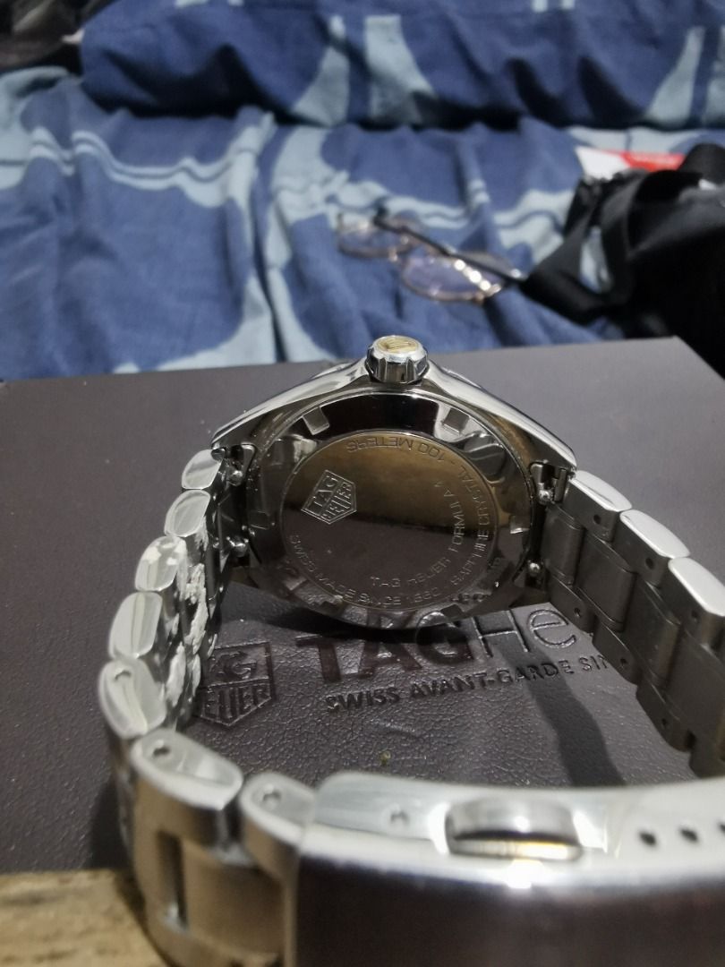 Tag heuer ladys watch (Category: Luxury Watches) located in Caloocan City. Submitted by oddpenguin.f1988e (Listing ID 1459772385, Image 3). Description: Tag heuer Ladys watch Very seldom used Almost new Complete with manual, card, box.