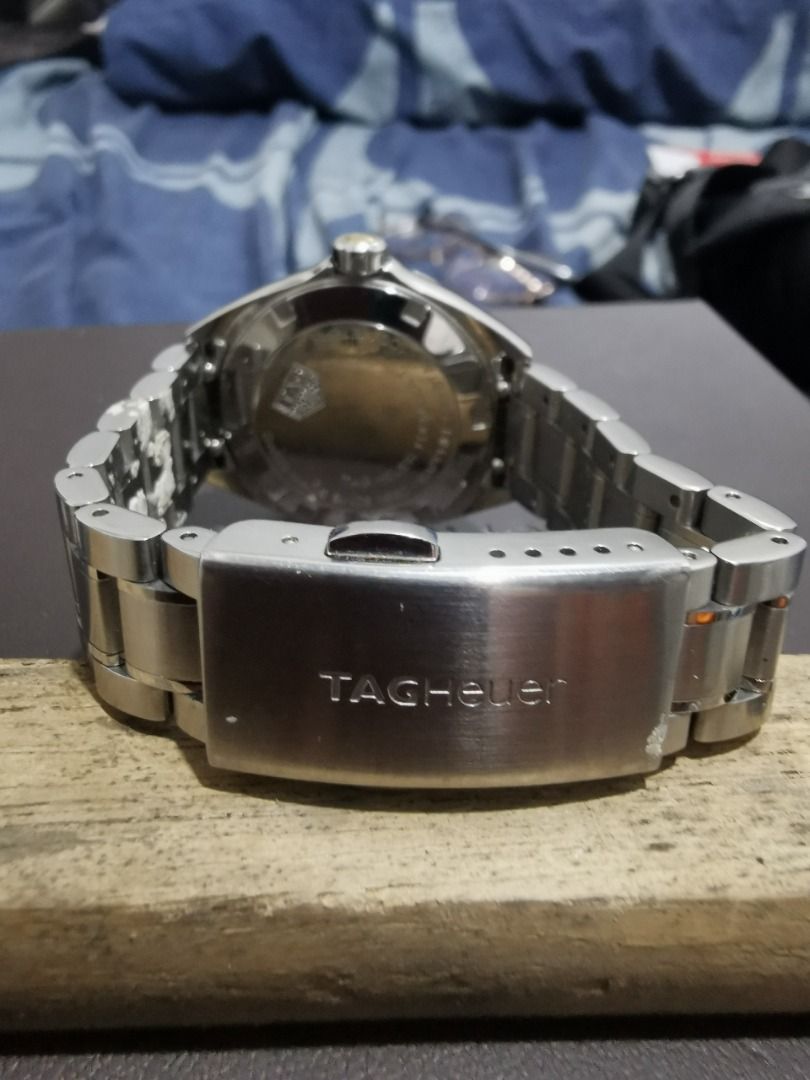 Tag heuer ladys watch (Category: Luxury Watches) located in Caloocan City. Submitted by oddpenguin.f1988e (Listing ID 1459772385, Image 2). Description: Tag heuer Ladys watch Very seldom used Almost new Complete with manual, card, box.