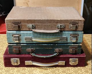 (Category: ) located in . Submitted by thrifts_style (Listing ID 1459867159, Image 1). Description: .
