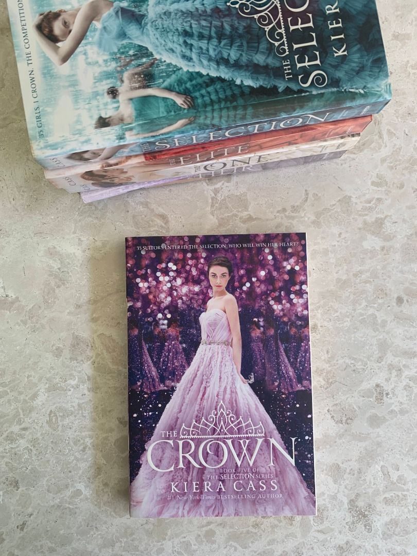 The Crown (The Selection Series by Kiera Cass) (Category: Storybooks) located in Makati City. Submitted by shopwithmeraki_ (Listing ID 1459807982, Image 2). Description: Decluttering: Books 📍Location: Makati City 💵 Payment methods: Maribank / GoTyme / QRPH / Bank transfer 🚛 Delivery: Buyer shoulders shipping/delivery via Lalamove or Grab Express for same-day delivery/LBC/J&T.