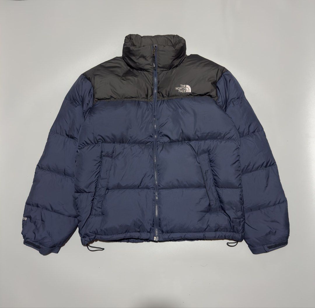THE NORTH FACE NUPTSE PUFFER JACKET 700 SERIES (Category: Coats, Jackets and Outerwear) located in Alburquerque. Submitted by getniceph2022 (Listing ID 1459775287, Image 1). Description: THE NORTH FACE NUPTSE PUFFER JACKET 700 SERIES - Size: medium mens (large womens) Measurements: 23 inches width. 26 inches length. Pristine condition ✨.