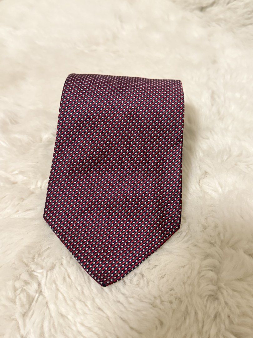 Tommy Hilfiger neck tie pure silk (Category: Ties) located in Cavite. Submitted by _solidolo (Listing ID 1459824819, Image 3). Description: .