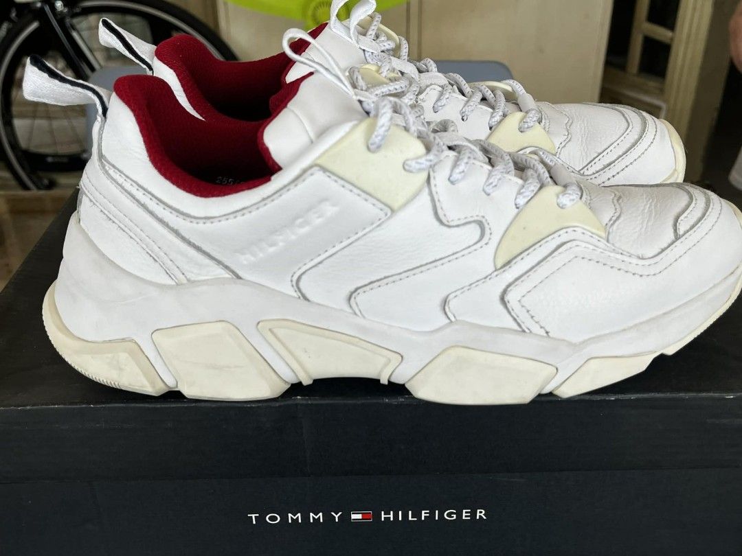 Tommy hilfiger White Sneakers Size 41 (Category: Casual Shoes) located in Manila. Submitted by justinpaul24 (Listing ID 1459852624, Image 1). Description: Tommy Hilfiger sneakers Size 41 Includes original box No issue No damage Loc. Sucat paranaque.