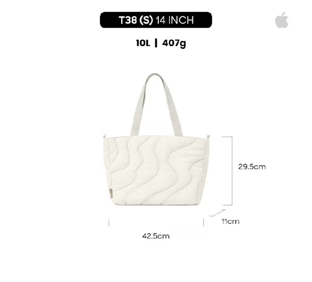 Tomtoc Laptop Bag in Snowberg (S) (Category: Laptop Bags & Sleeves) located in Mandaluyong City. Submitted by route1900 (Listing ID 1459802581, Image 3). Description: 📍Brandnew 📍Can fit 14inch Macbook 📍Lots of Compartments 📍 Lightweight 💛 📍Good for Travel 📍SRP: P 3,550 (with voucher).