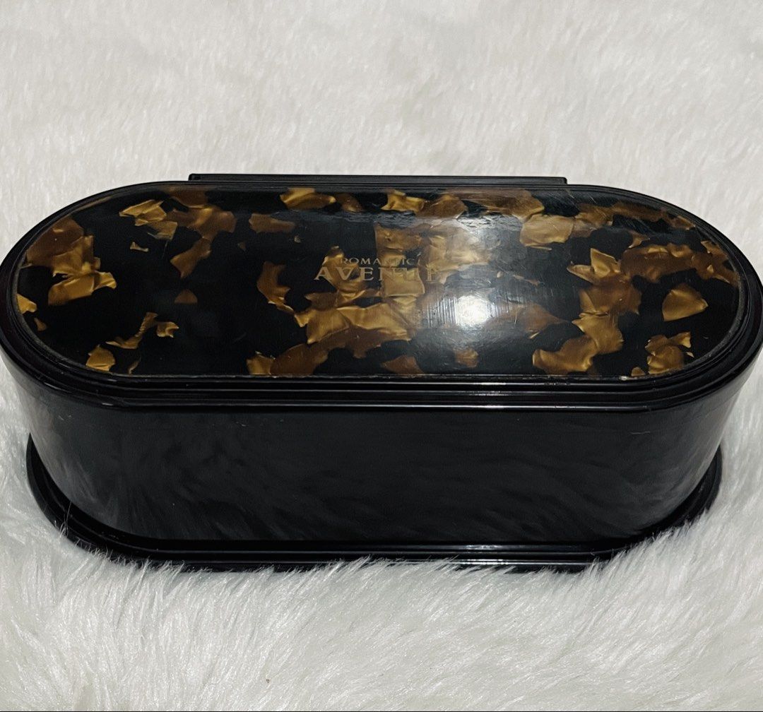 tortoiseshell marbled pattern jewelry music box (Category: Accessory Holder, Box & Organizers) located in Quezon City. Submitted by sissymissy1527 (Listing ID 1459697829, Image 1). Description: Music working (music name-unknown) .