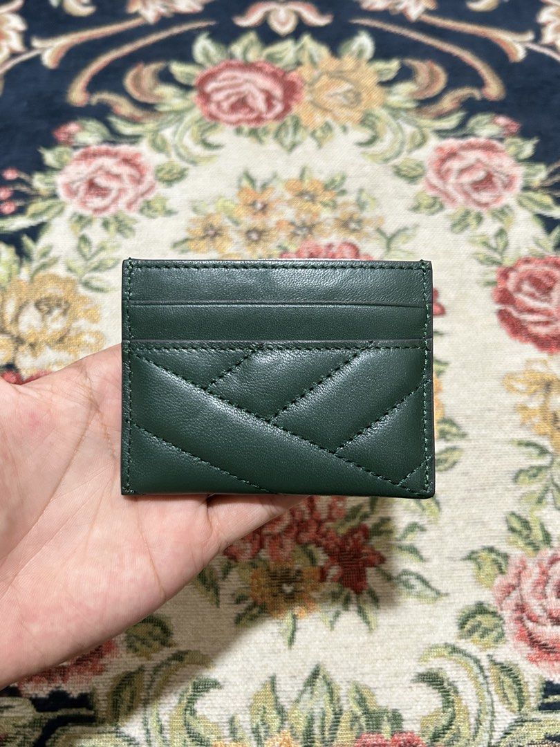 Tory Burch Cardholder (Category: Wallets & Card holders) located in Manila. Submitted by blessed.drei (Listing ID 1459809460, Image 2). Description: Brandnew with Tag Can Fit up to 8 Cards One Size ₱300 + Shipping 📍 Manila .