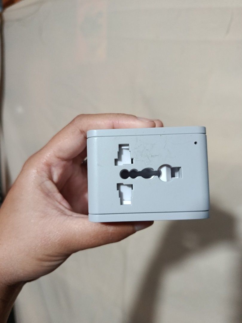 Travel adoptor - all in one (Category: Electrical, Adaptors & Sockets) located in Aguinaldo. Submitted by sweet_shi (Listing ID 1459718395, Image 2). Description: from surplus flaw: binura yung marking ng company sa harap 48 pcs avail.