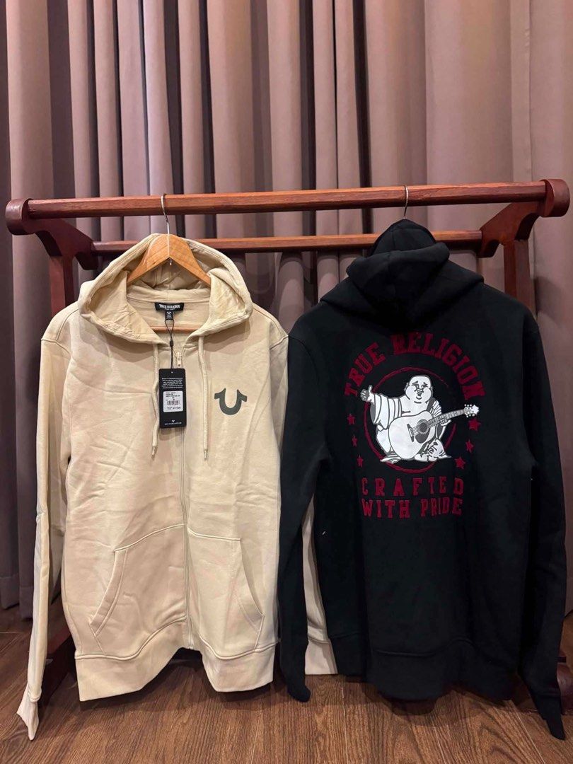 TRUE RELIGION ARCH TR STAR ZIP UP (Category: Hoodies) located in Rizal. Submitted by brightrabbit_0d421a (Listing ID 1459713365, Image 1). Description: 10/10.