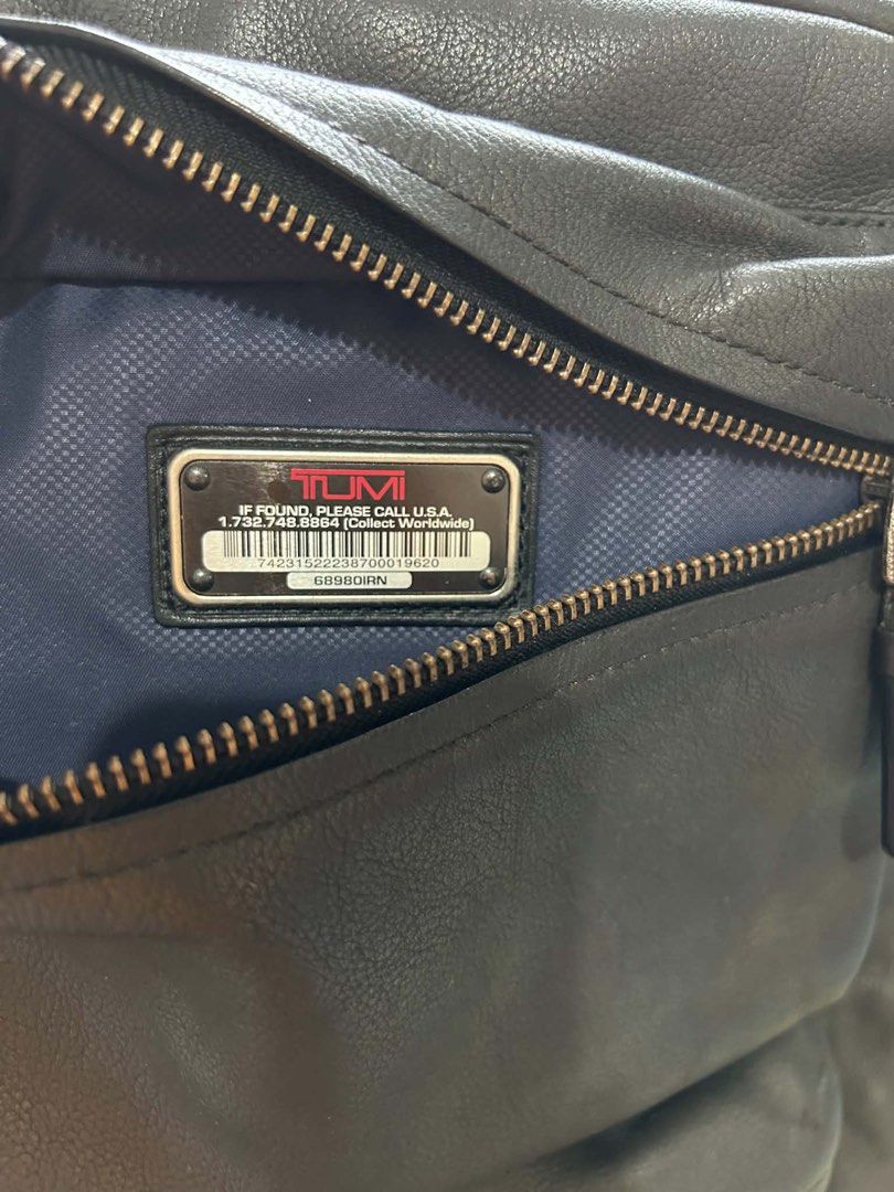 Tumi Grayish Black Leather Backpack (Category: Backpacks) located in Imus. Submitted by justinelouis (Listing ID 1459792760, Image 2). Description: .