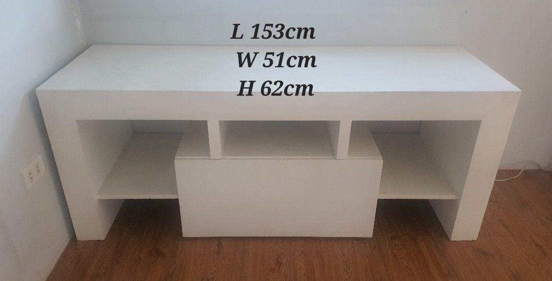 Tv rack / stand / console (preloved) (Category: TV Consoles) located in Quezon City. Submitted by jt.pangan (Listing ID 1459692860, Image 3). Description: FS: TV Rack/ stand /console made of Wood White duco finished matibay / heavy duty plyboard used not mdf khit 65in tv ipatong my space p decluttering preloved What you see what you get L 153cm x W 51cm x H 62cm Rfs: room renovation pde puntahan pra mkita actual preloved so manage expectation Loc