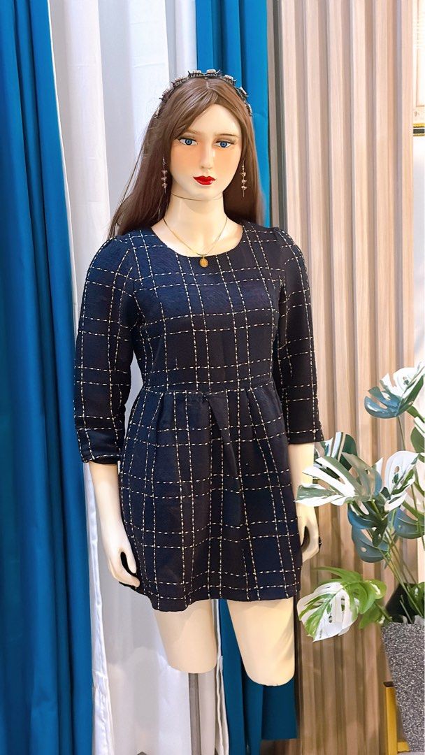 Tweed blouse and dress (Category: Blouses) located in Pozorrubio. Submitted by ehyaw (Listing ID 1459884448, Image 3). Description: Has inner lining, super thick and high-quality tweed fabric, very chic and classy! Perfect for office wear, cafe dates, or travel outfits..