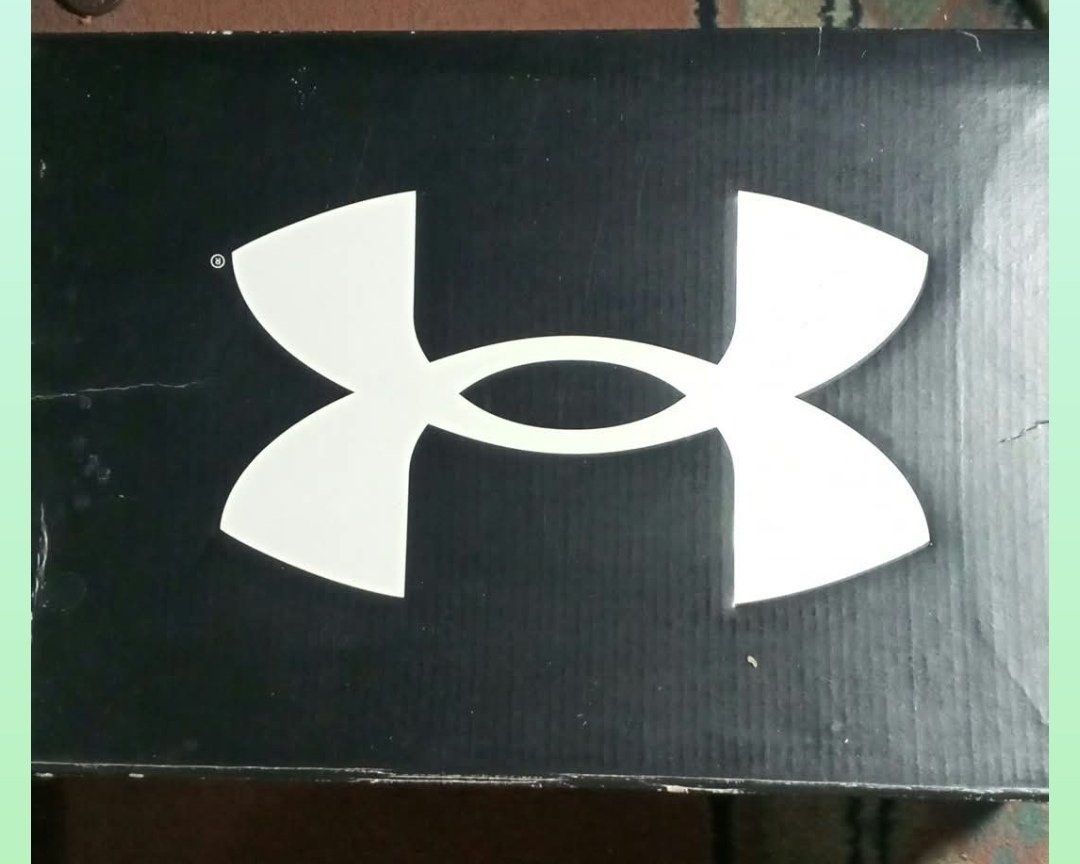 Under Armour Black Training Shoes (Category: Sneakers) located in Mandaluyong City. Submitted by wisetree-c831db (Listing ID 1459840530, Image 2). Description: - Brand: Under Armour - Color: Black - Type: Training Shoes - Size: Men's 8.5 / Women's 10 - Condition: Great for workouts - Includes: Original box - Origin: Made in Vietnam.