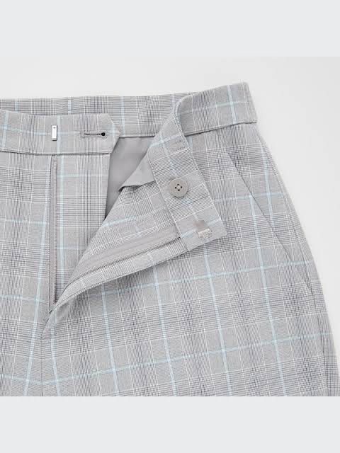Uniqlo Grey Plaid Trousers (Category: Other Bottoms) located in Taguig. Submitted by rgonzalez20 (Listing ID 1459742816, Image 2). Description: RFS: Decluttering Loc: BGC Taguig.