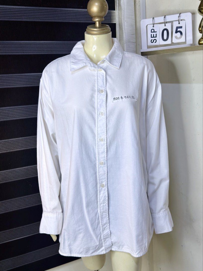 UNISEX H&M LONGSLEEVES (A99) (Category: Longsleeves) located in Bulacan. Submitted by nicolaiscloset (Listing ID 1459815200, Image 3). Description: .