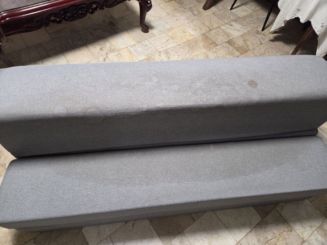 Uratex Sofa bed (Category: Bed Frames & Mattresses) located in Quezon City. Submitted by nlbuenaventura (Listing ID 1459815255, Image 3). Description: Uratex sofa bed size: Queen may mga punit as seen on photos. there are some stains..