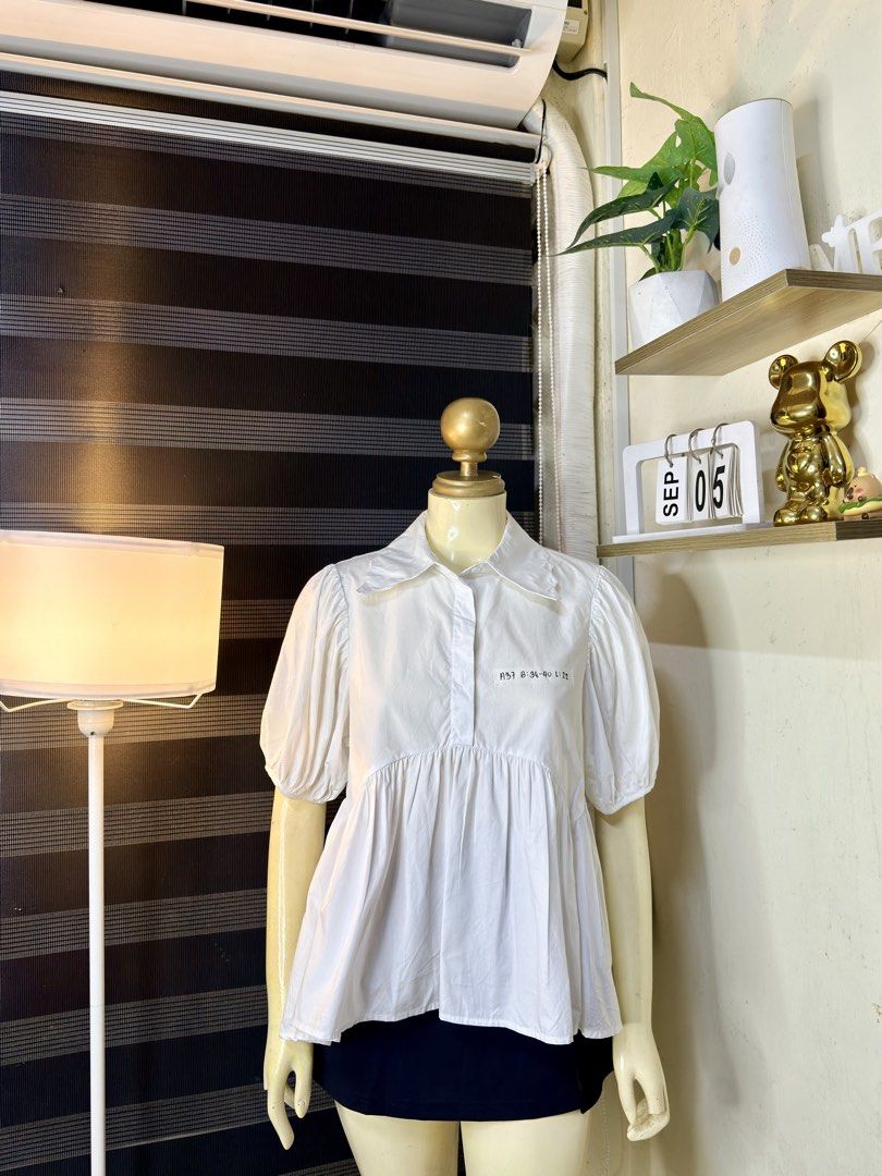 URBAN REVIVO PUFF BLOUSE (A37) (Category: Blouses) located in Bulacan. Submitted by nicolaiscloset (Listing ID 1459756449, Image 2). Description: .