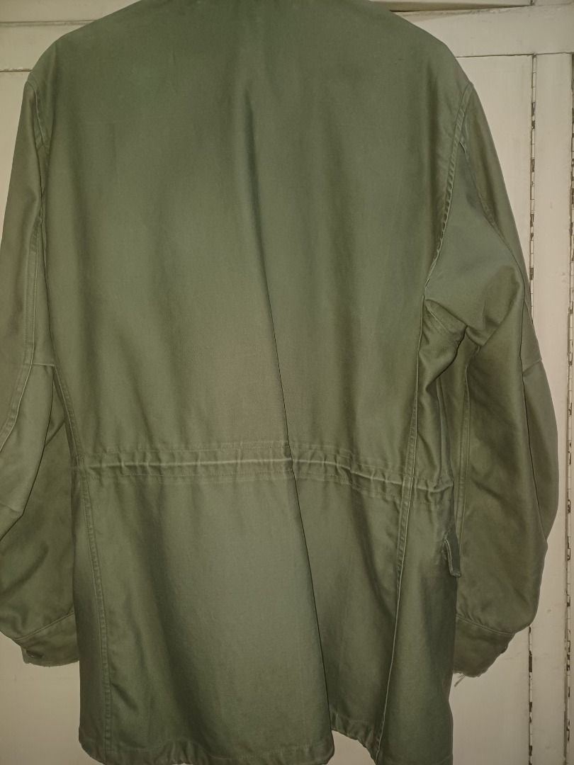 US Army M51 M65 OG107 Field Jacket Small Regular (Category: Coats, Jackets and Outerwear) located in Manila. Submitted by alcollek (Listing ID 1459817823, Image 3). Description: - Authentic US Army field jacket - Classic OG107 color - "U.S. ARMY" patch on chest - Multiple functional pockets - Secure button and CROWN zipper closure - Adjustable drawstring waist for a custom fit - Ideal for outdoor adventures or a stylish look 🏷️ 1962 Production /