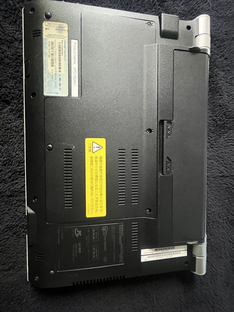 Vaio Notebook (Category: Laptops & Notebooks) located in Manila. Submitted by _stylefinds_ (Listing ID 1459736161, Image 3). Description: No sound.