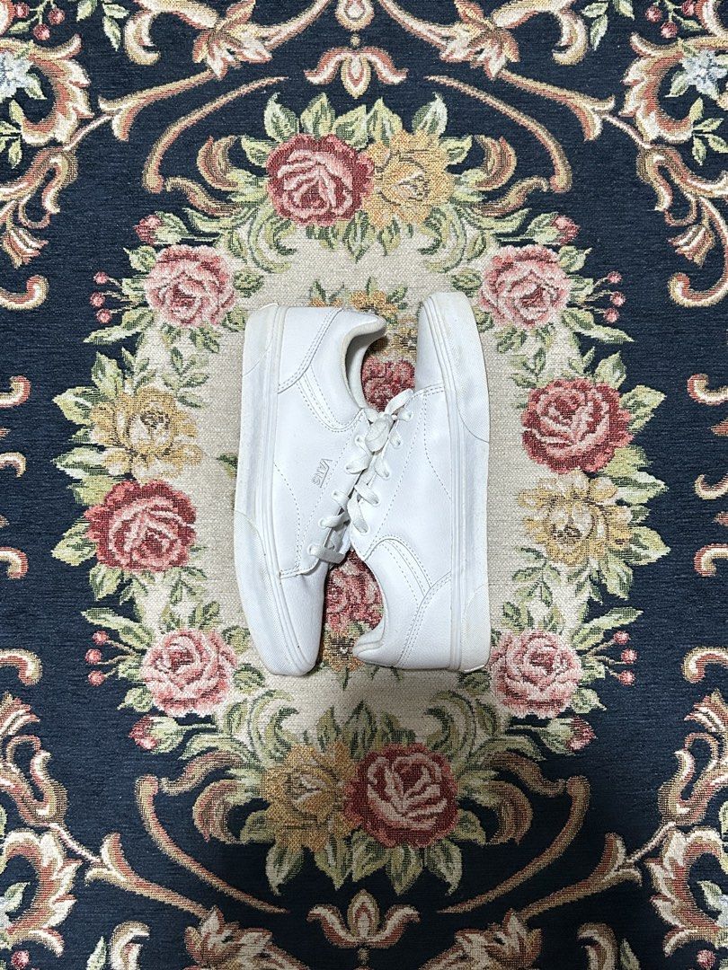 Vans All White (Category: Casual Shoes) located in Manila. Submitted by blessed.drei (Listing ID 1459818873, Image 1). Description: Excellent Condition Bought From Store / 1x Used Size : 5.5 Need a Little Clean ₱1300 + Shipping 📍 Manila .