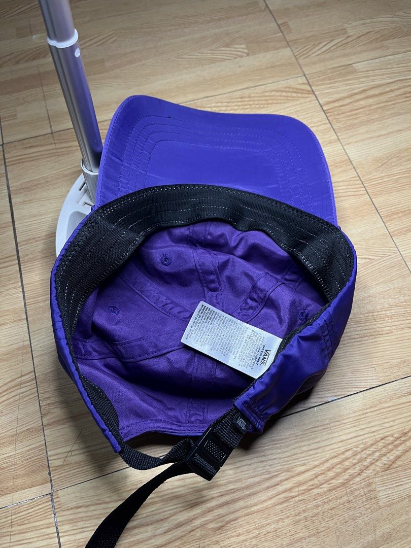 Vans Nylon Violet Belt Strap (Category: Caps & Hats) located in Angeles City. Submitted by brkebys (Listing ID 1459812097, Image 2). Description: Excellent condition No issue Color rate: 9.8/10.