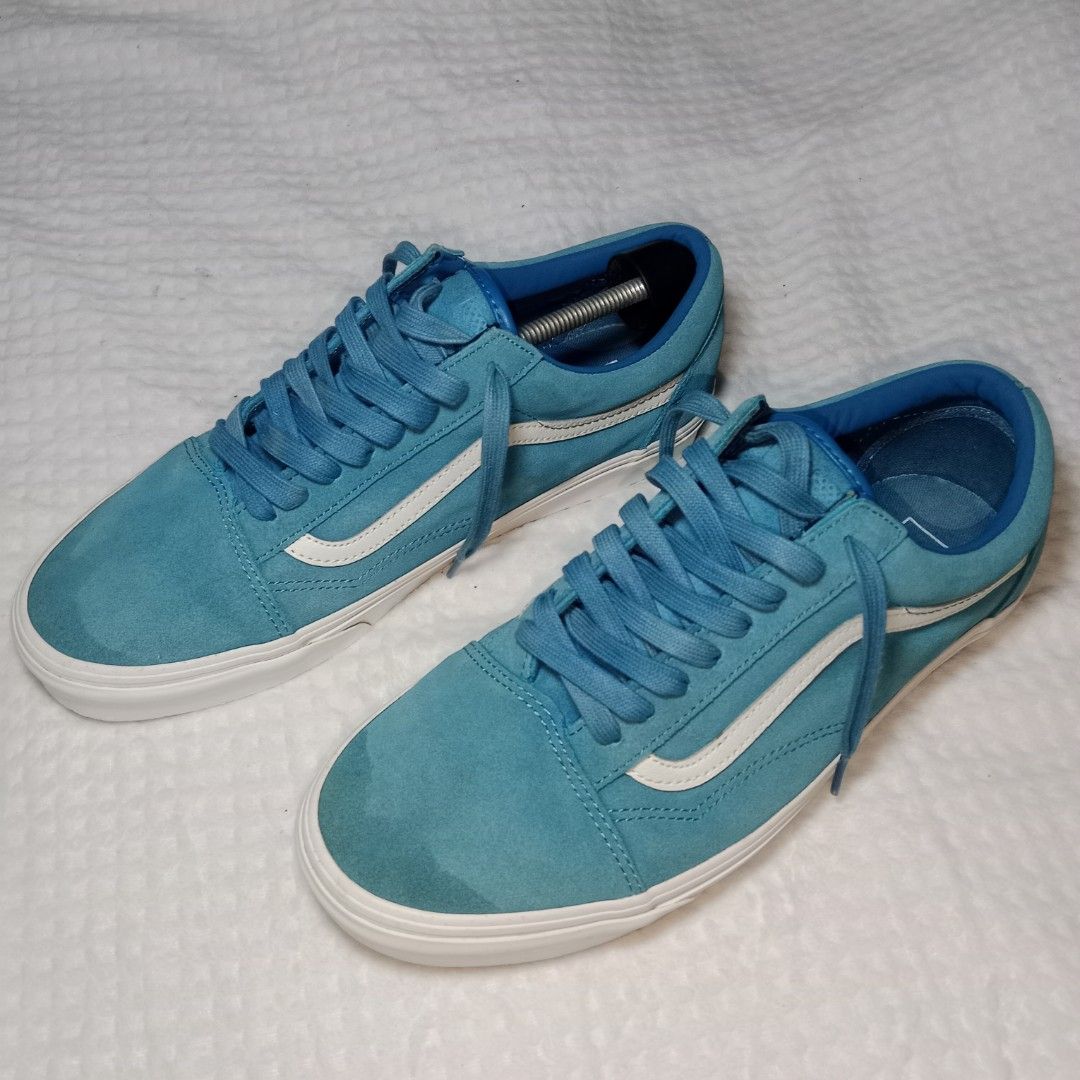 Vans Old Skool Suede Teal White Sneakers (Category: Sneakers) located in Mabitac. Submitted by kitothrifty (Listing ID 1459838547, Image 3). Description: - Teal Vans Old Skool sneakers - Size10.5 - Classic suede material - Iconic white side stripe - Durable waffle sole - Ideal for everyday style and comfort.