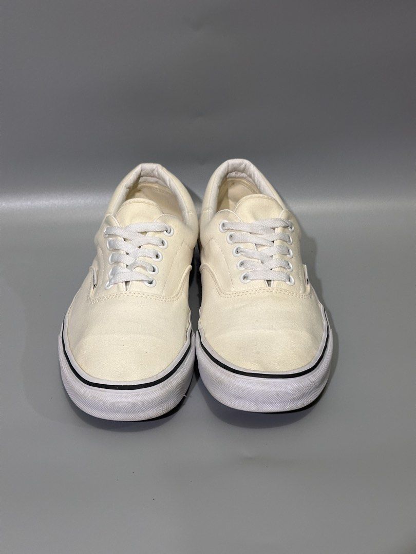 Van’s Original size 43 (Category: Sneakers) located in Davao. Submitted by kirkdarrenpomoy (Listing ID 1459862641, Image 2). Description: Message mo on IG FOR FREE SHIPPING THE THRIFT DVO.