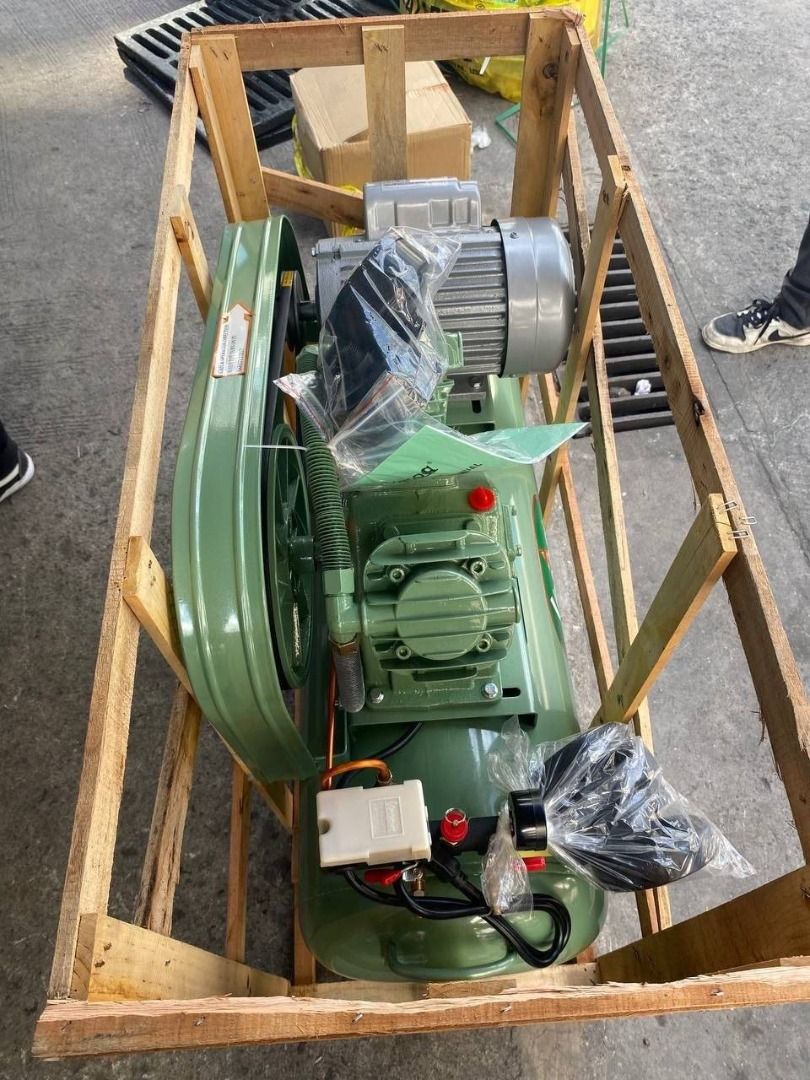 Vespa Air Compressor Specs: 1hp (Category: Home Improvement Tools & Accessories) located in Manila. Submitted by 09171479278_elsie. (Listing ID 1459753373, Image 2). Description: Vespa Air Compressor Specs: 1hp.