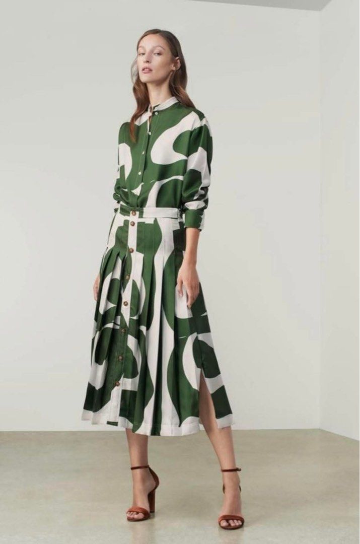 Victoria beckham inspired coords (Category: Sets or Coordinates) located in Manila. Submitted by happy.ashfinds (Listing ID 1459786677, Image 1). Description: Victoria Beckham inspired coords 1,000 only Never used Small.