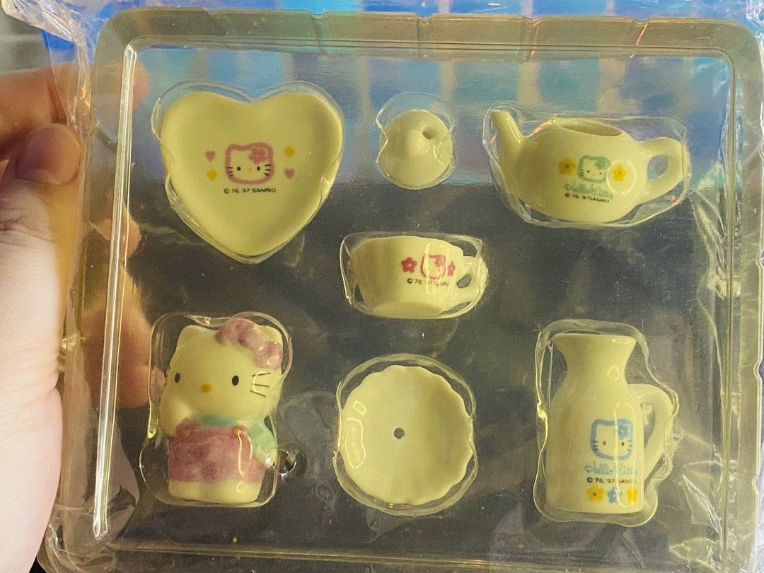 Vintage 1997 Sanrio Hello Kitty Mini Ceramic tea set (Category: Coffee & Tea Tableware) located in Manila. Submitted by kawaii_omocha_est2020 (Listing ID 1459825640, Image 1). Description: .