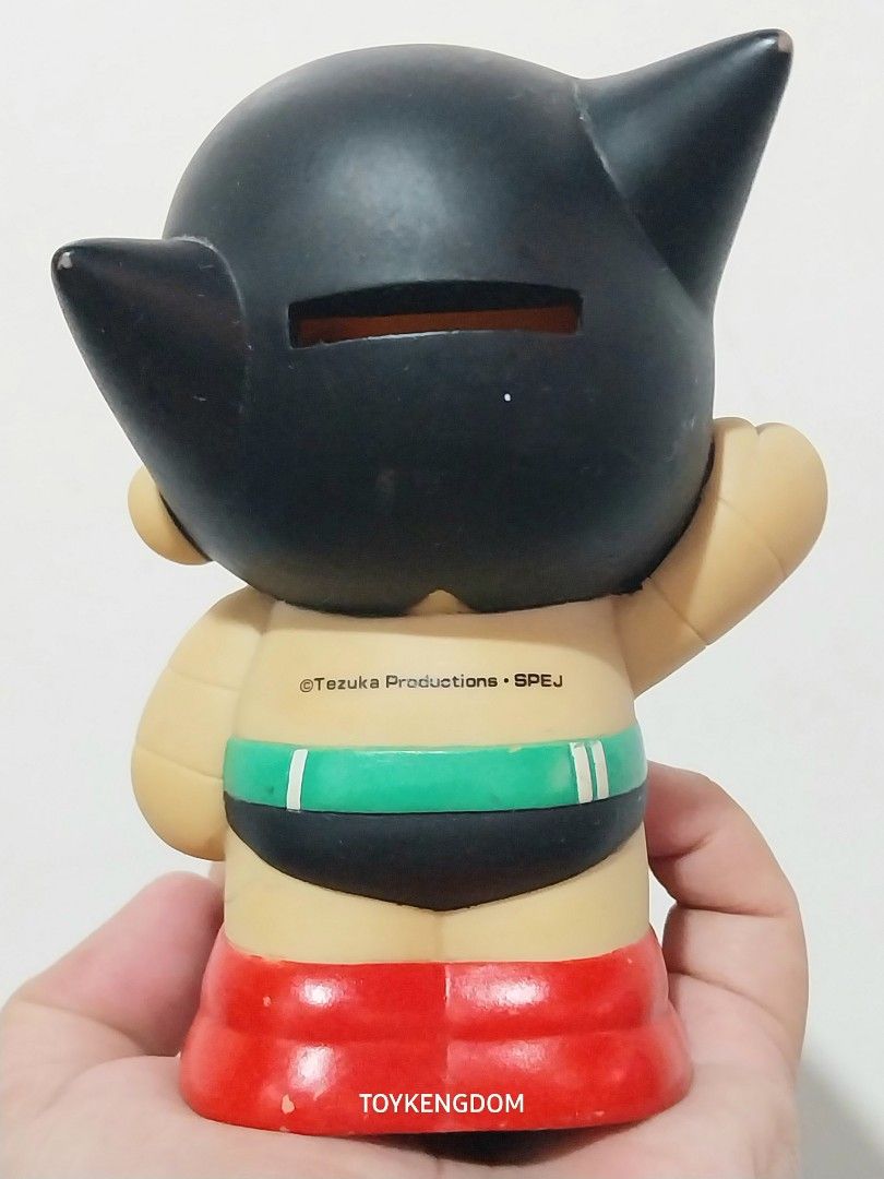 Vintage Astro Boy (Category: Vintage Collectibles) located in Mandaluyong City. Submitted by aries_guevarra (Listing ID 1459796353, Image 2). Description: - Classic Astro Boy coin bank - Features the iconic character design - Slot on the back for coins - Great collectible for fans - Fun way to save money.
