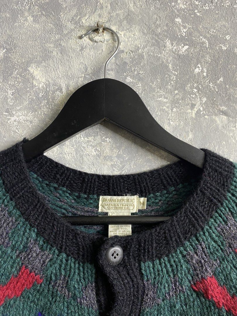 Vintage Banana Republic Wool (Category: Coats, Jackets and Outerwear) located in Pasig City. Submitted by lumangkamisa (Listing ID 1459840483, Image 3). Description: Medium on tag.