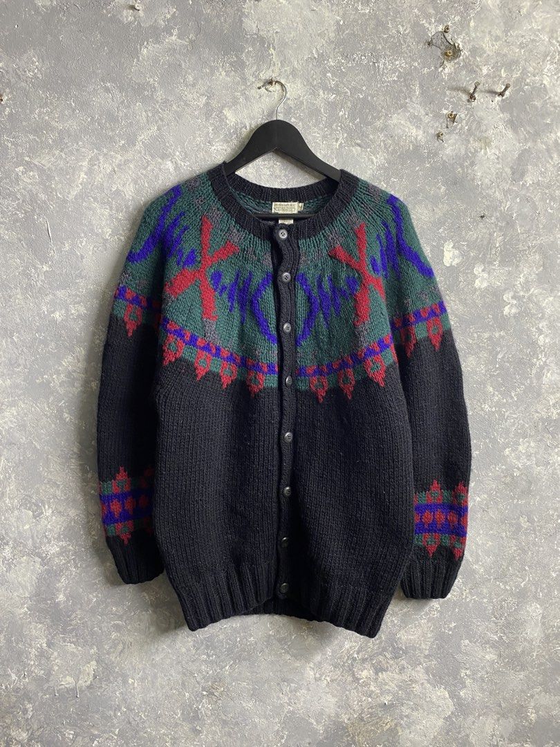 Vintage Banana Republic Wool (Category: Coats, Jackets and Outerwear) located in Pasig City. Submitted by lumangkamisa (Listing ID 1459840483, Image 1). Description: Medium on tag.