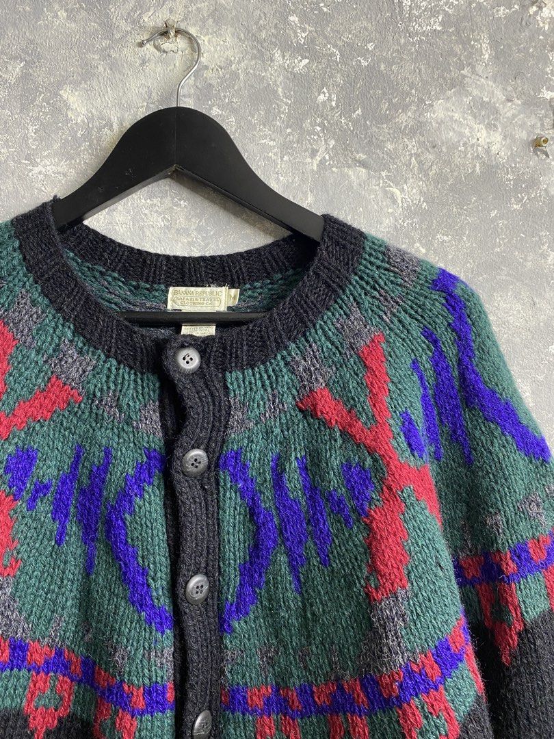 Vintage Banana Republic Wool (Category: Coats, Jackets and Outerwear) located in Pasig City. Submitted by lumangkamisa (Listing ID 1459840483, Image 2). Description: Medium on tag.