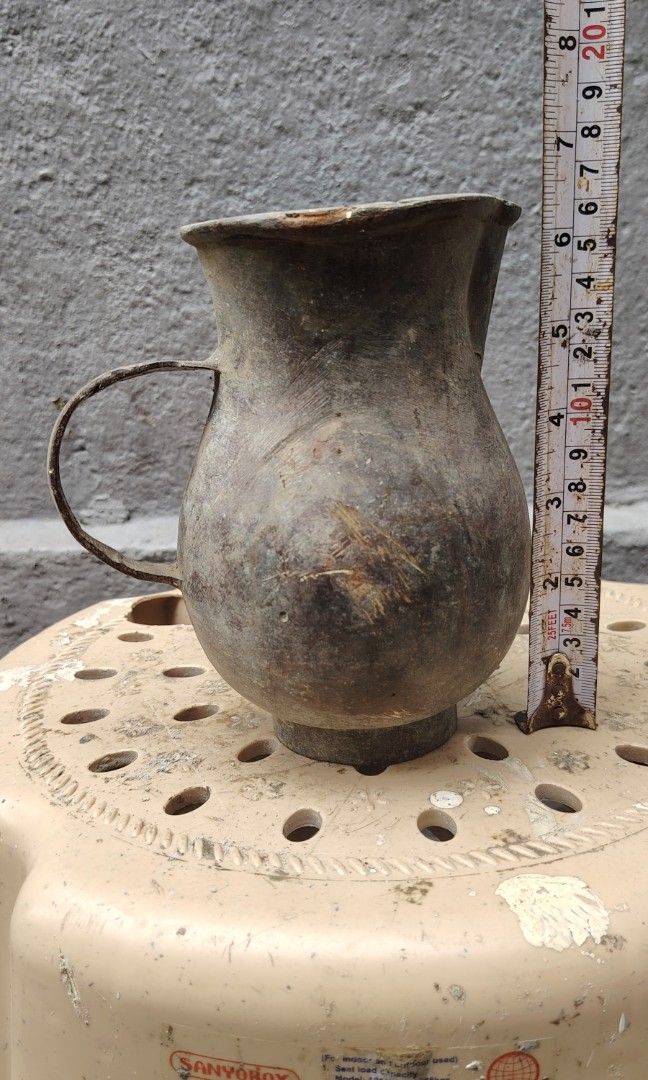 Vintage brass baterol (Category: Vintage Collectibles) located in Caloocan City. Submitted by zenmountain-d8b1c0 (Listing ID 1459806709, Image 3). Description: .
