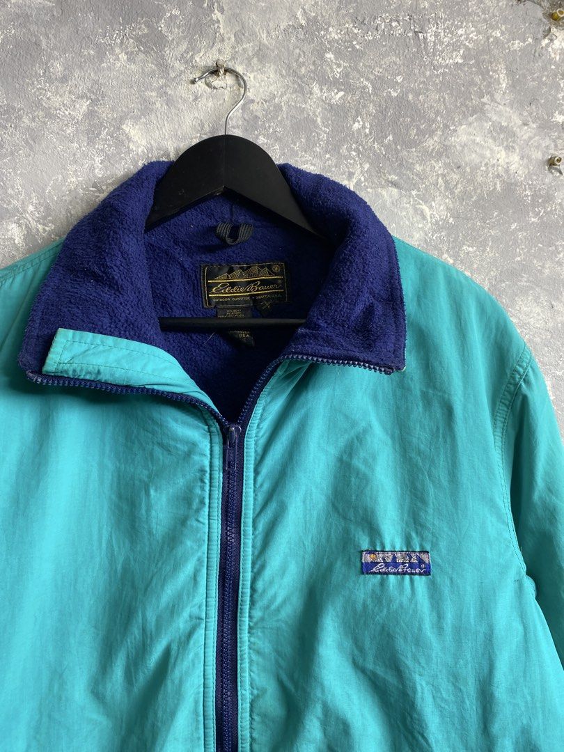 Vintage Eddie Bauer (Category: Coats, Jackets and Outerwear) located in Pasig City. Submitted by lumangkamisa (Listing ID 1459841294, Image 2). Description: Small on tag.