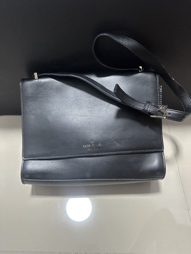 Vintage Kate Spade Leather Bag (Category: Cross-body Bags) located in Manila. Submitted by mae__________c (Listing ID 1459785385, Image 1). Description: decluttering sta ana manila.
